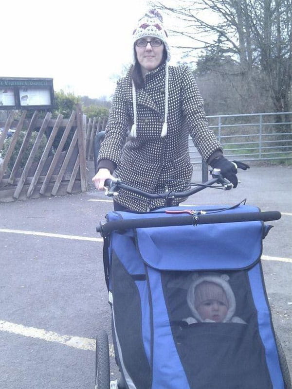 Cycling mother in the 70s